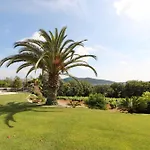 Le Domaine Des Vignes-spacieuse Villa/piscine Villa Hyères