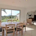Le Domaine Des Vignes-spacieuse Villa/piscine Hyères