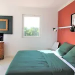 Le Domaine Des Vignes-spacieuse Villa/piscine * Hyères