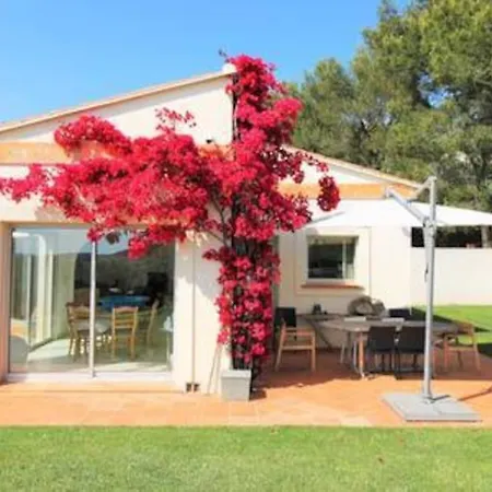 Le Domaine Des Vignes-spacieuse Villa/piscine Villa *