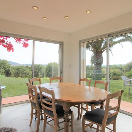 Le Domaine Des Vignes-spacieuse Villa/piscine Йер