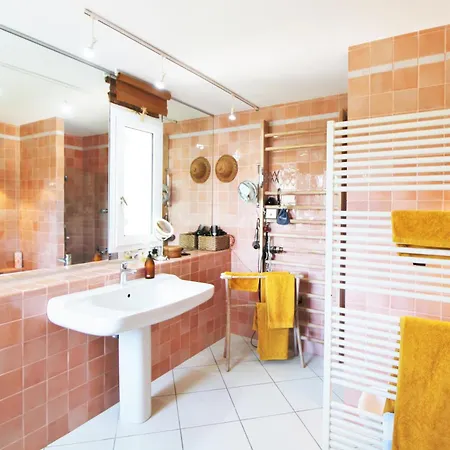 Le Domaine Des Vignes-spacieuse Villa/piscine