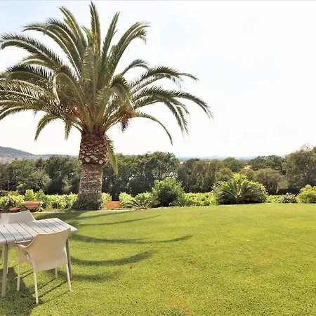 Вилла Le Domaine Des Vignes-spacieuse Villa/piscine Йер