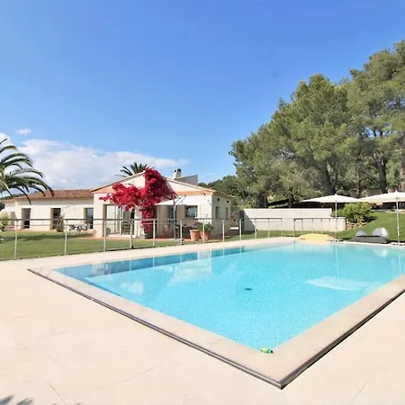 Вилла Le Domaine Des Vignes-spacieuse Villa/piscine