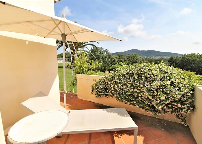 Le Domaine Des Vignes-spacieuse Villa/piscine Villa