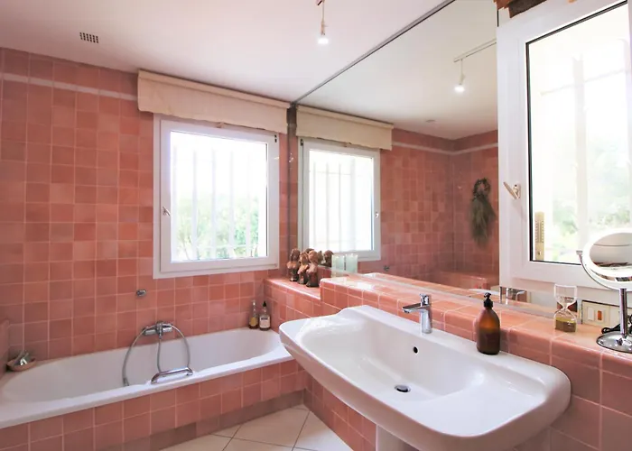 Le Domaine Des Vignes-spacieuse Villa/piscine Hyeres