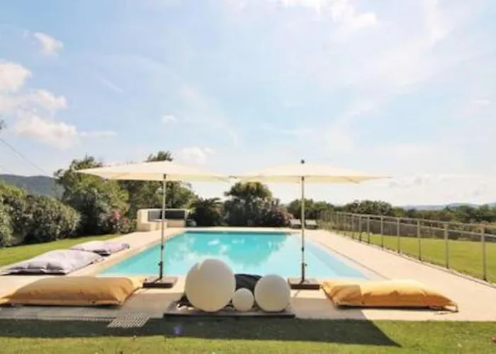 Villa Le Domaine Des Vignes-spacieuse Villa/piscine